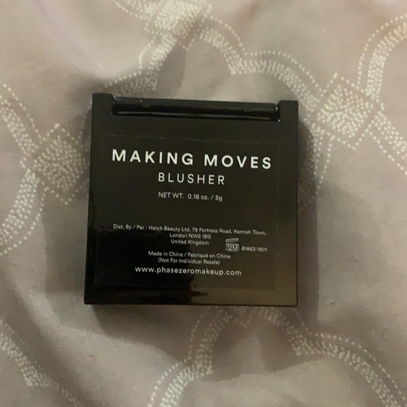 Mixed Makeup Bundle - Picture 5 of 16